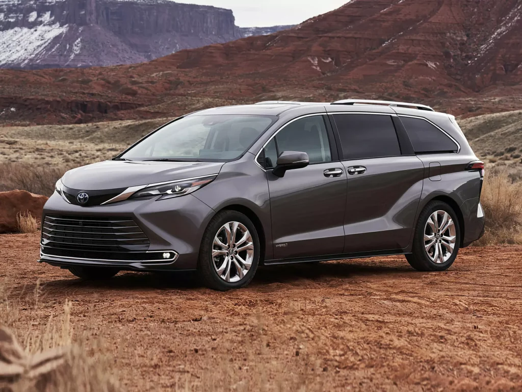 Mini-Van-Toyota-Sienna-2