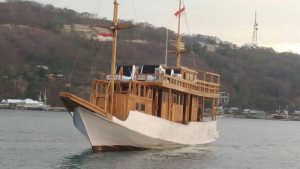 cabin-boat-komodo-tour-3-1