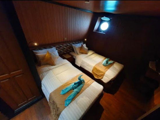 charter-kapal-mahal-labuan-bajo-2-e1637138784887