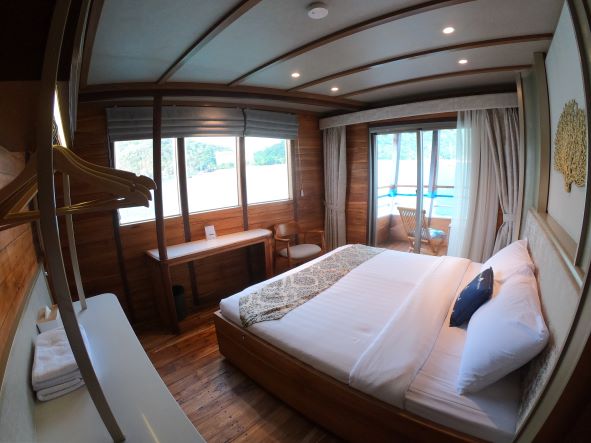 charter-kapal-phinisi-mewah-mutiara-2