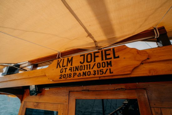 charter-phinisi-boat-cheap-1-e1643688868506
