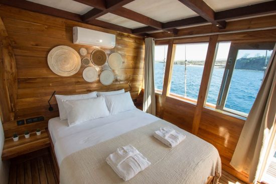 charter-phinisi-mewah-labuan-bajo-3-e1643602868406