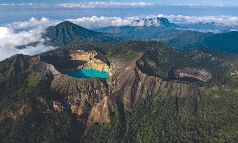 Flores Adventure Tour