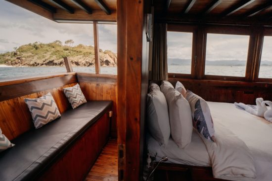 komodo-rental-kapal-jofiel-2-e1643689009507
