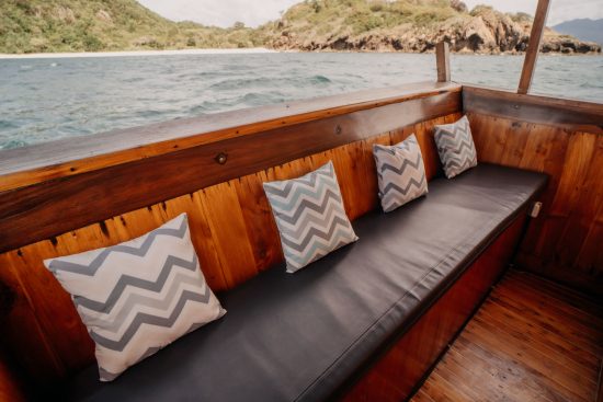 komodo-rental-kapal-jofiel-3-e1643689024997
