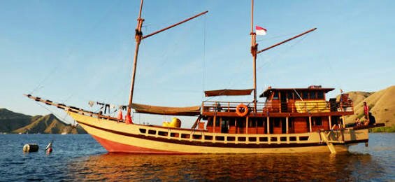 luxury-phinisi-boat-floresta-11
