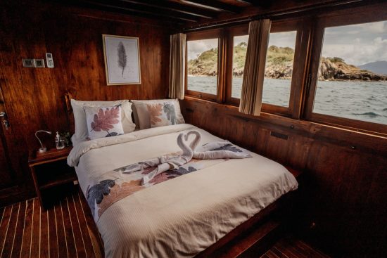 rental-boat-labuan-bajo-3-e1643689131501