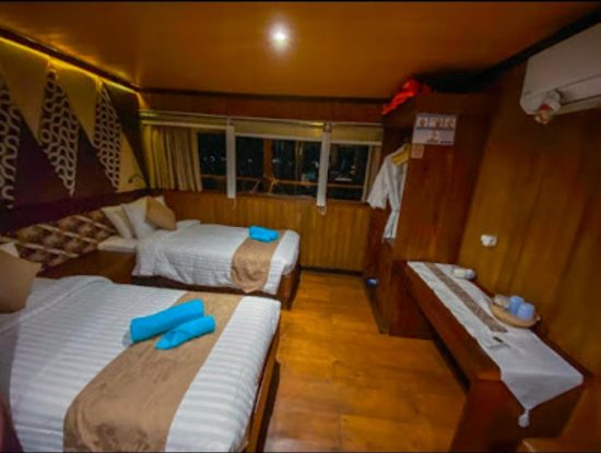 rental-kapal-phinisi-murah-1-e1637139039747