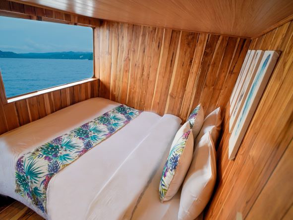 sewa-private-phinisi-boat-ke-komodo-1