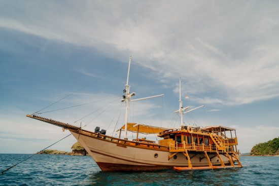 tour-labuan-bajo-1-e1643689299373