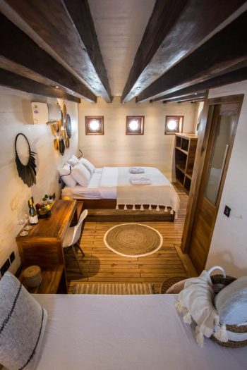 charter-phinisi-mewah-labuan-bajo-2-e1643602852379