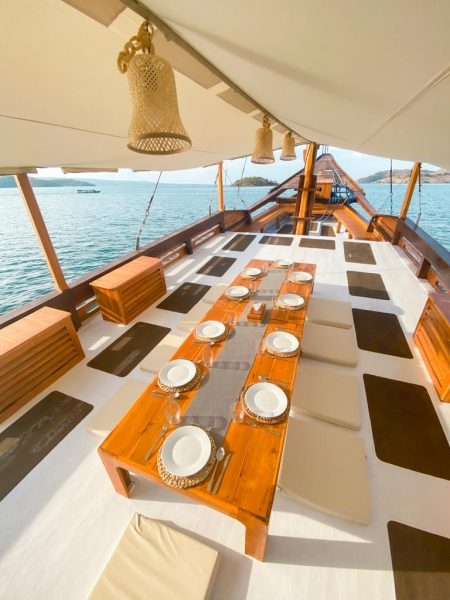 luxury-phinisi-all-star-02-2-e1643716253504