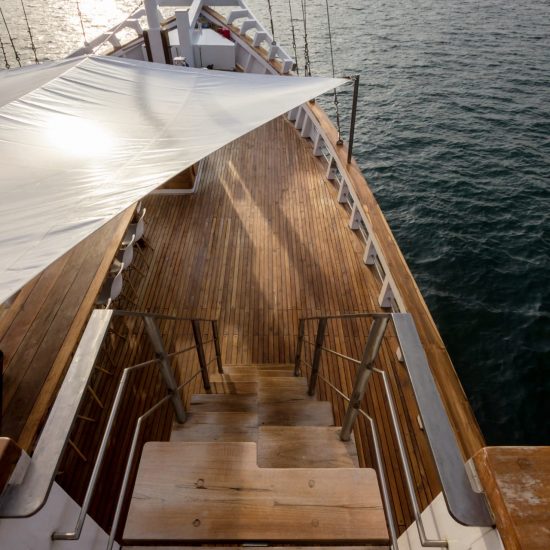 luxury-phinisi-fenides-3-e1643603046573