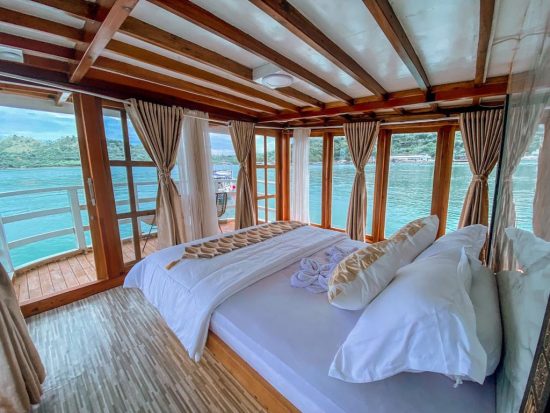 rental-kapal-phinisi-murah-ke-komodo-3-1-e1643714068429